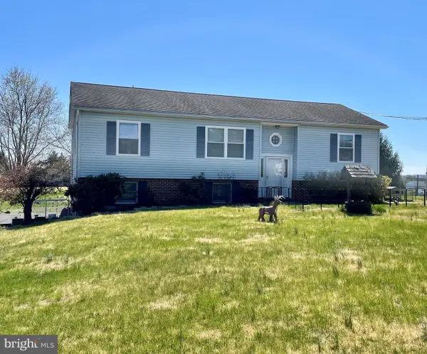 140 Hoffman Rd, BARTO, PA 19504
