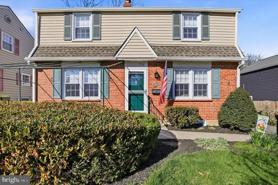 552 School House Ln, Willow Grove, PA 19090 - #2