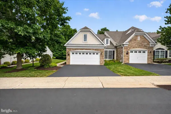 377 Brittany Ct, SOUDERTON, PA 18964