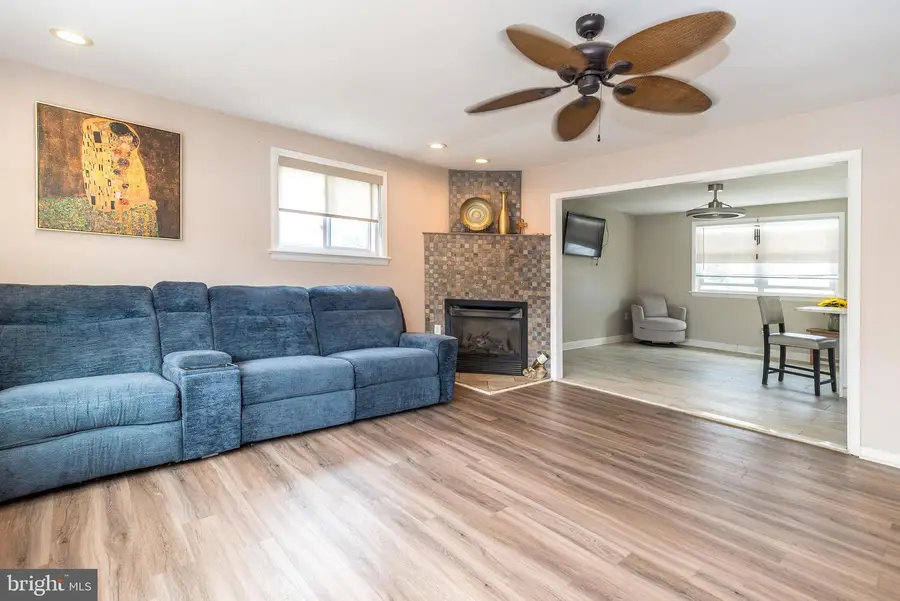 1223 Boone Ave, Abington, PA 19001 - #3