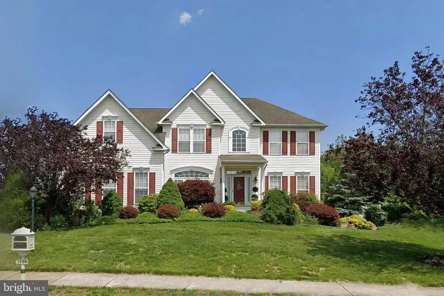 1034 Runaway Dr, Pennsburg, PA 18073 - #2