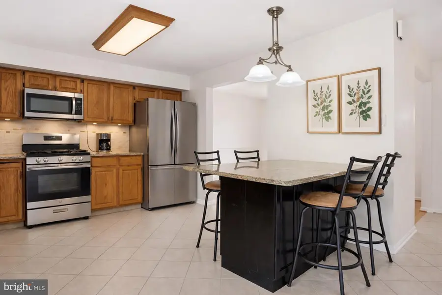 10 Lacey St, Hatboro, PA 19040 - #2