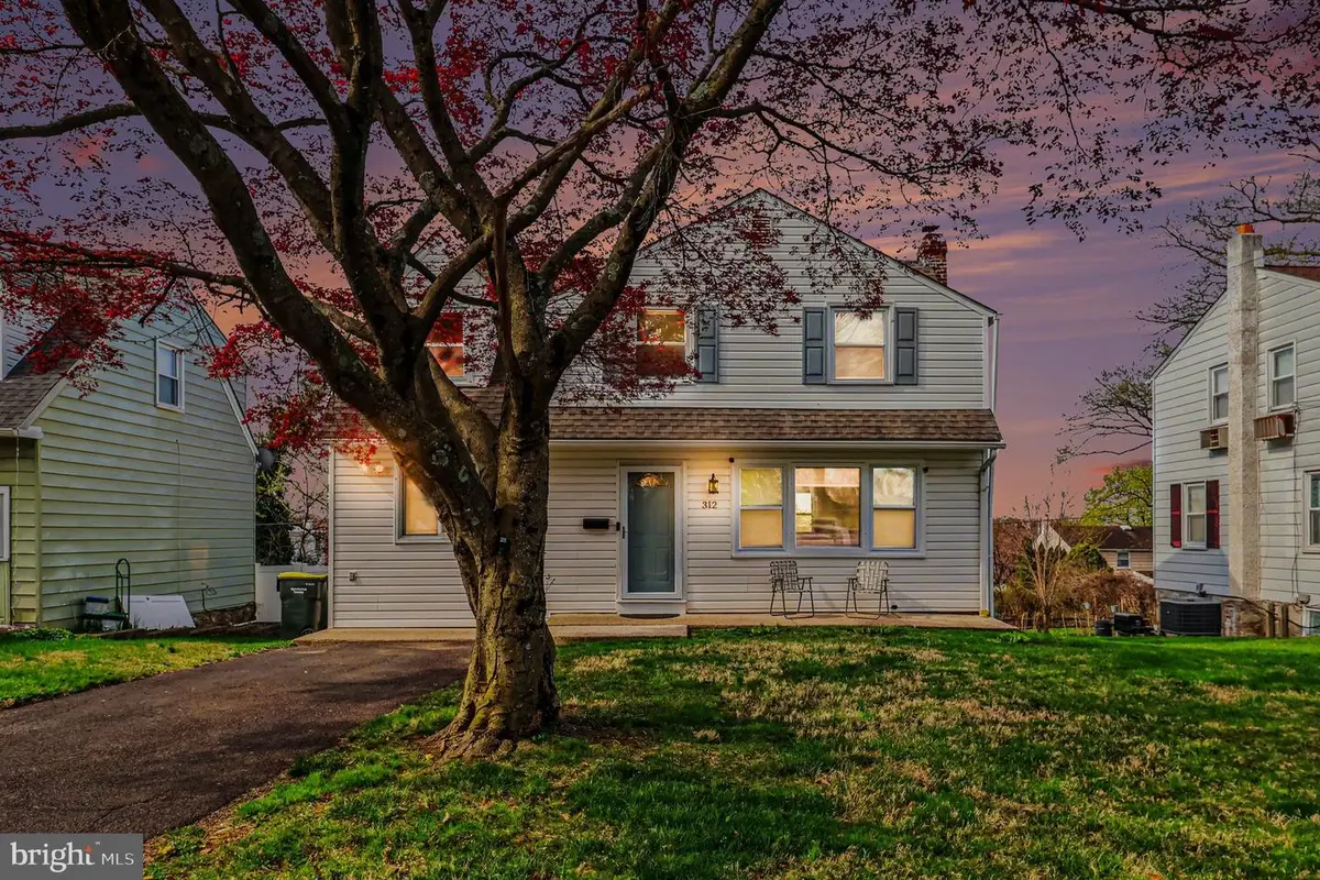 312 Woodlawn Ave, Willow Grove, PA 19090 - #1