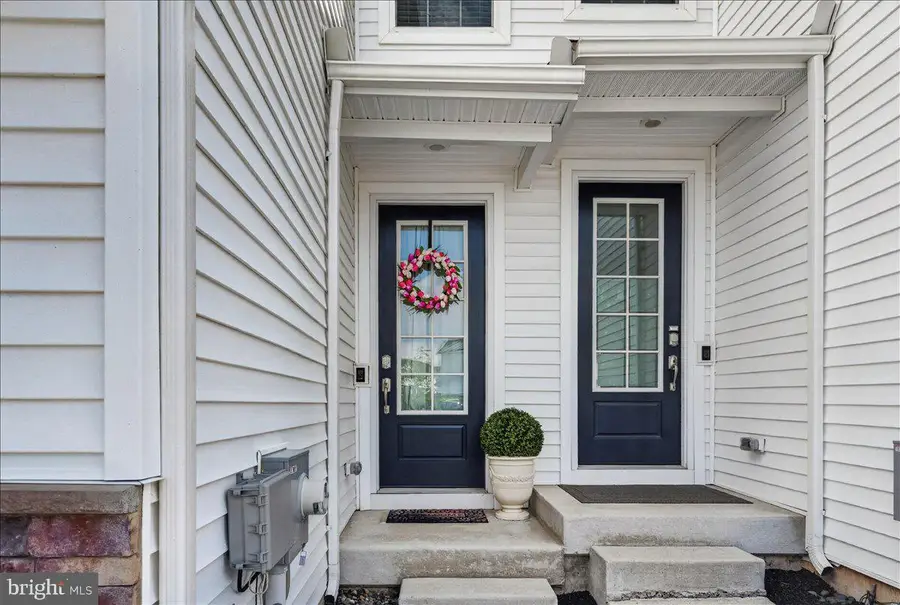 121 Knock Hill Dr, Royersford, PA 19468 - #2