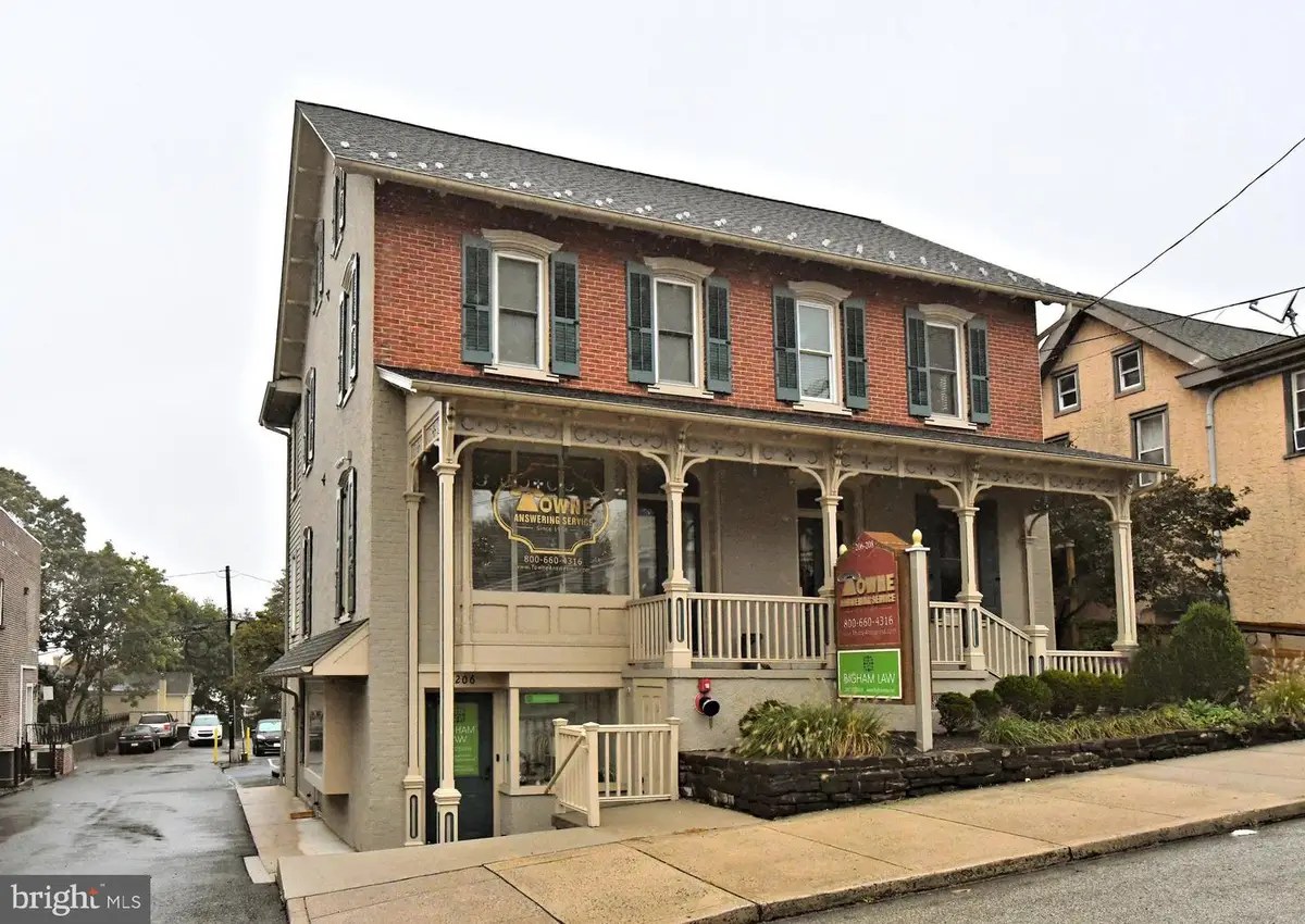 206 N Main St, Souderton, PA 18964 - #1