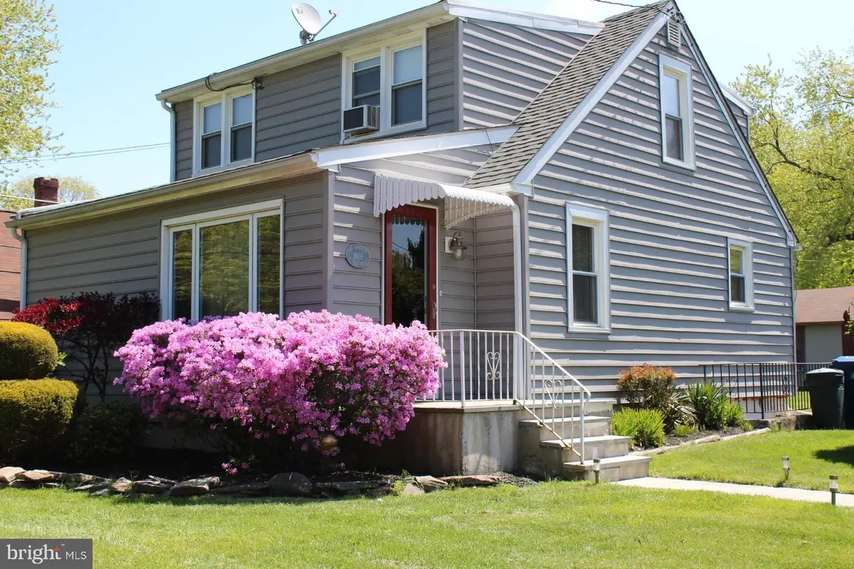 1605 N Line St, Lansdale, PA 19446 - #1