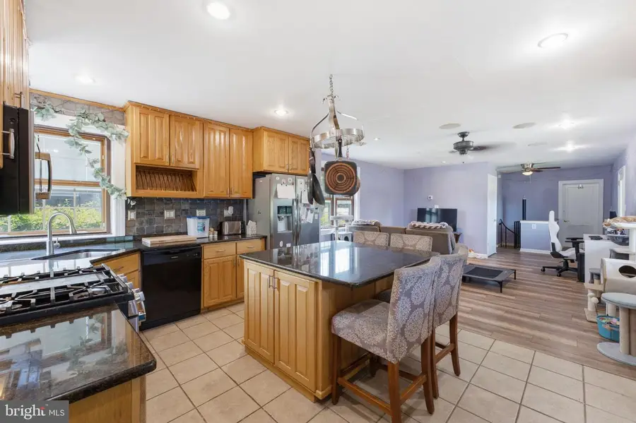 2128 Sunnyside Ave, Pottstown, PA 19464 - #3