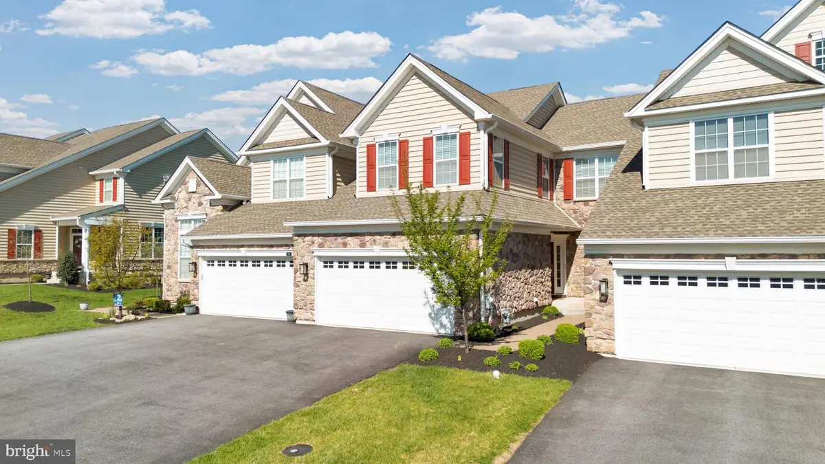 603 Shenandoah Dr, Collegeville, PA 19426 - #1