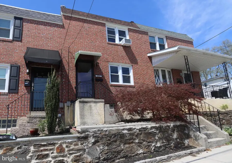 1012 Wells St, Conshohocken, PA 19428 - #2