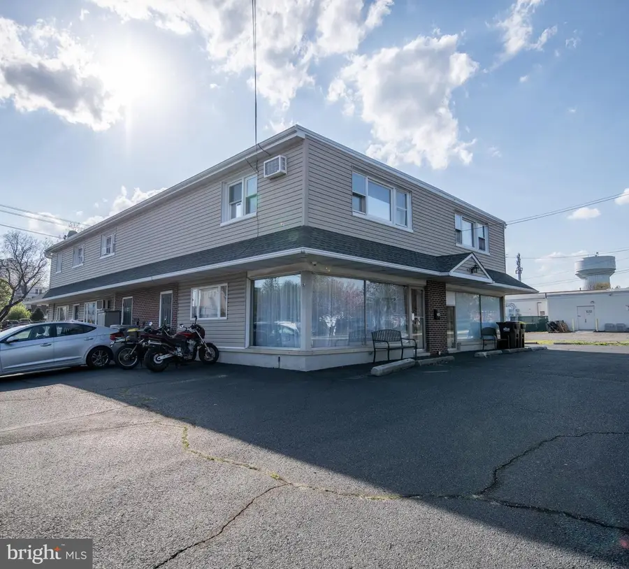 334 Washington St, East Greenville, PA 18041 - #3