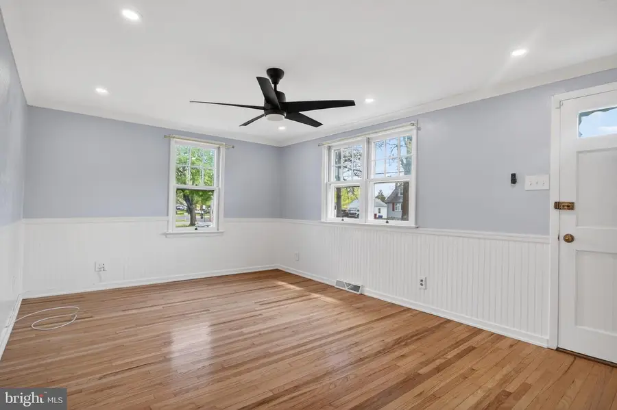 1497 Hilltop Rd, Pottstown, PA 19464 - #3