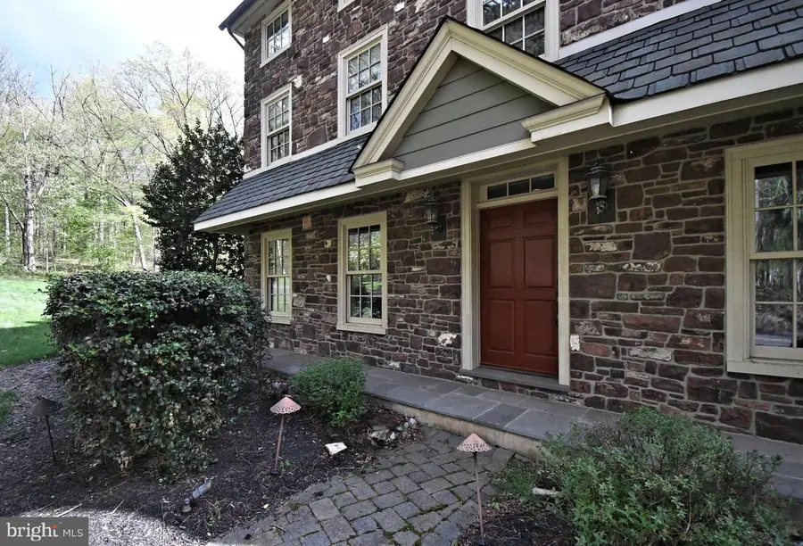 673 Spring Mount Rd, Schwenksville, PA 19473 - #3