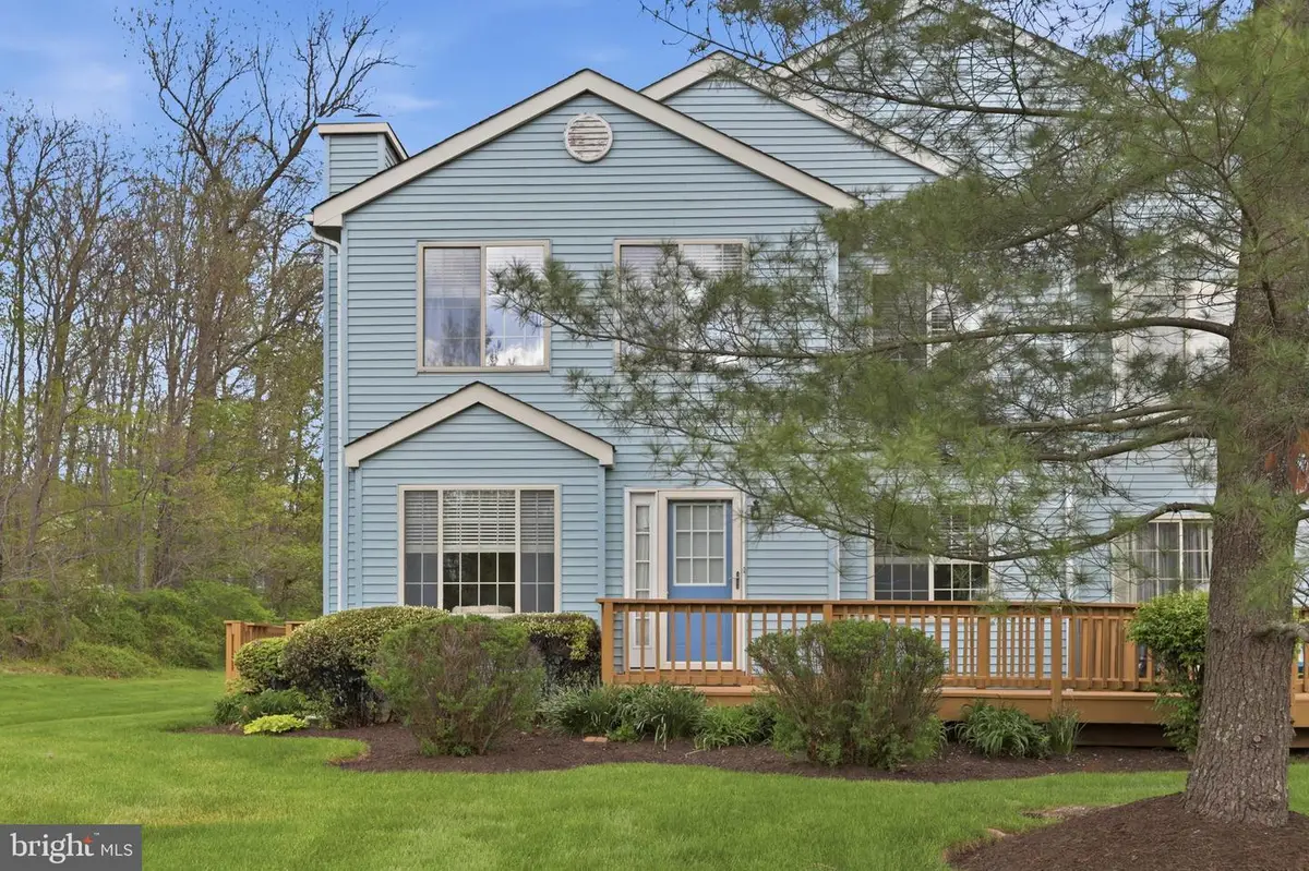 379 Pondview Dr, Harleysville, PA 19438 - #1
