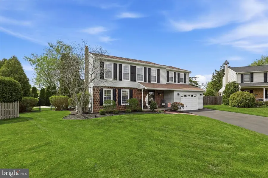 12 Sterling Dr, Horsham, PA 19044 - #2