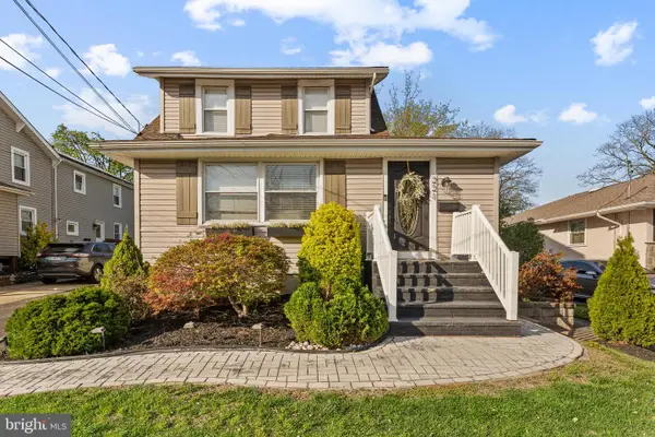 221 E Montgomery Ave, HATBORO, PA 19040