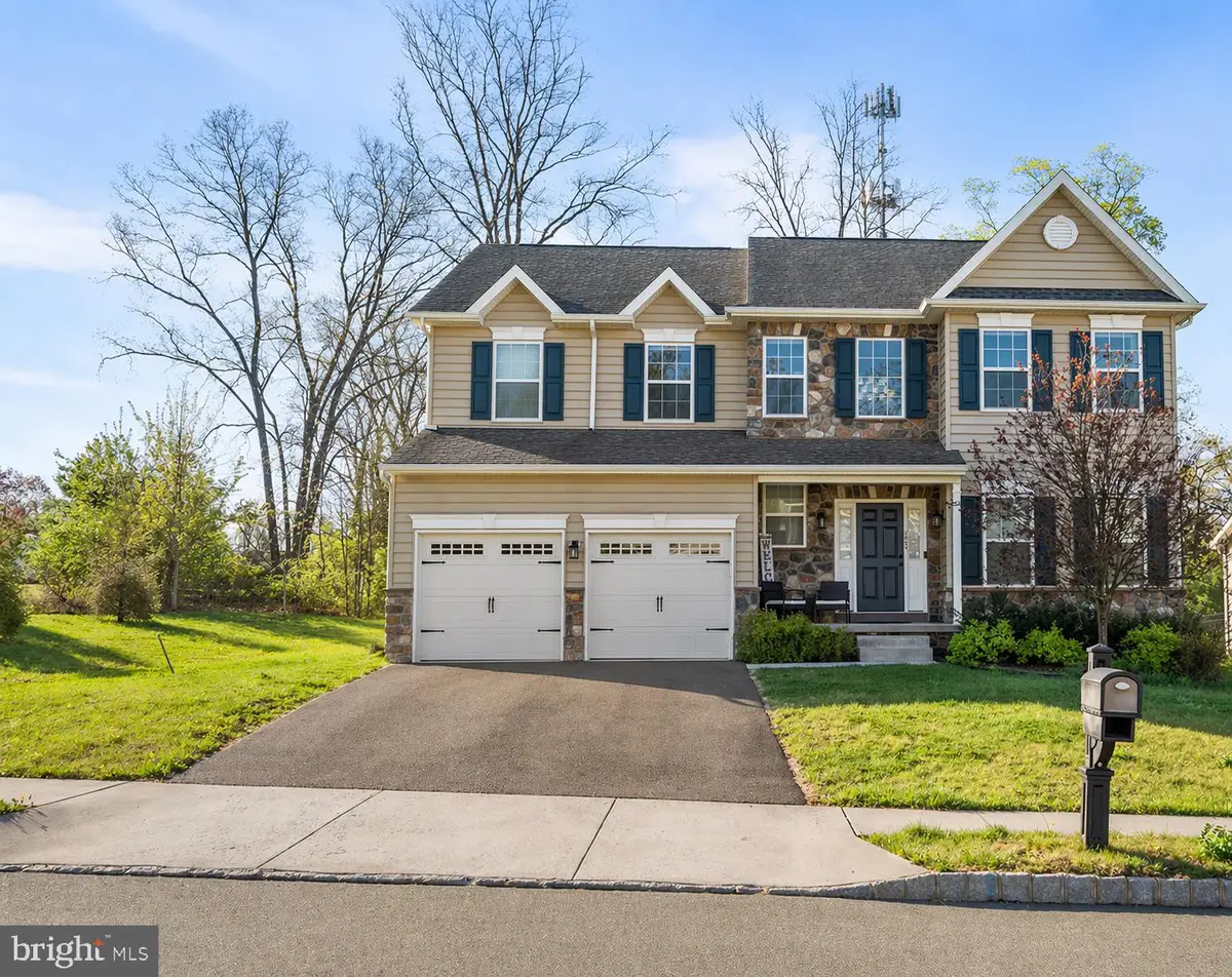 3009 Lynwood Ct, Pennsburg, PA 18073 - #1