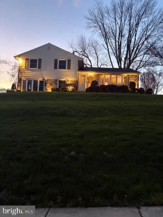 1170 Ballytore Rd, Huntingdon Valley, PA 19006 - #2