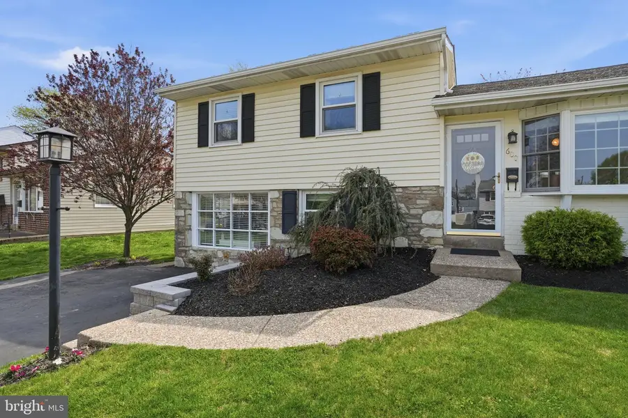 600 Bryant Ln, Hatboro, PA 19040 - #3