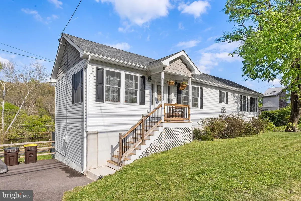 970 Gravel Pike, Schwenksville, PA 19473 - #1