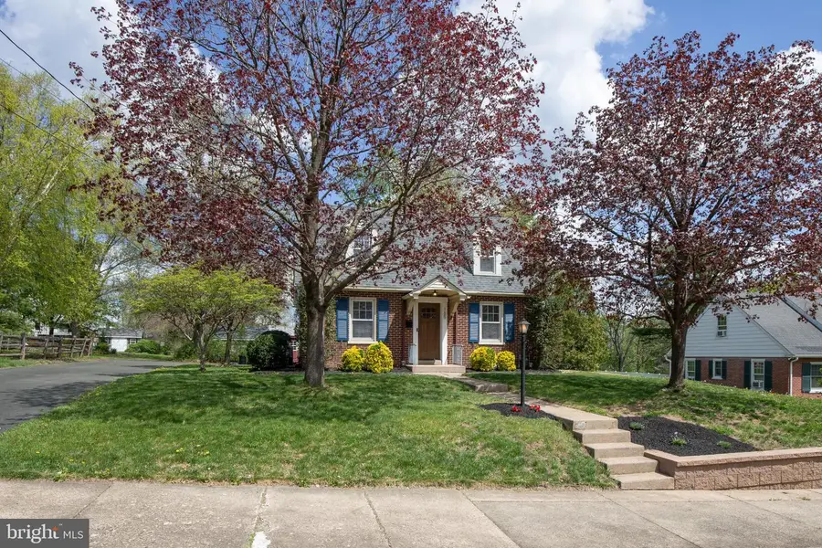 165 4th St, Souderton, PA 18964 - #2