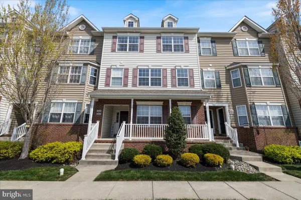 3038 Goshen Dr #87 U, PENNSBURG, PA 18073