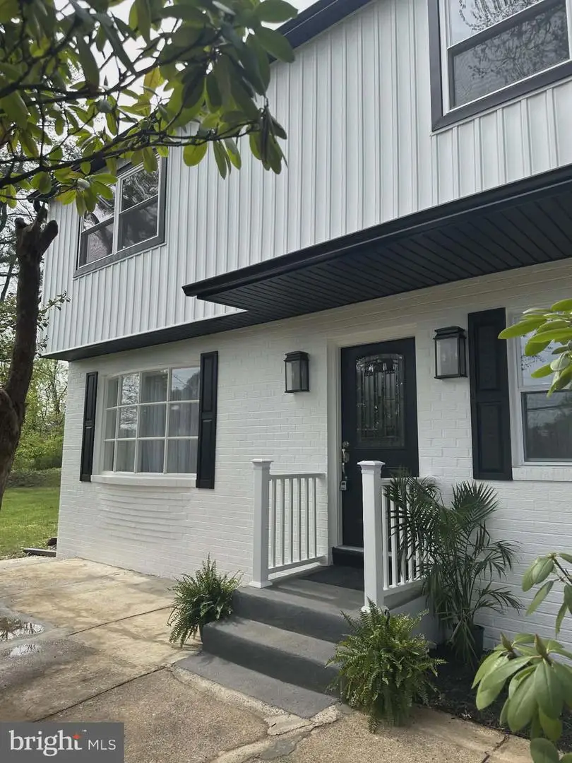 2213 Camp Hill Rd, Fort Washington, PA 19034 - #2