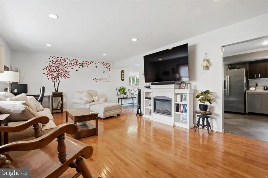 615 Meadowbrook Rd, East Norriton, PA 19401 - #2