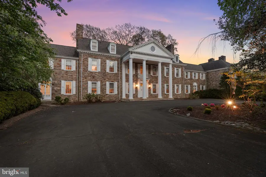 1035 Wright Dr, Huntingdon Valley, PA 19006 - #2