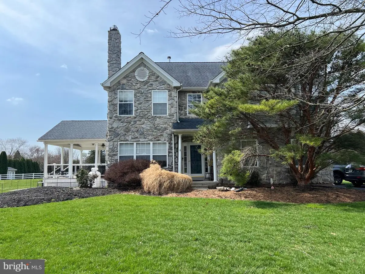 356 Robin Ln, Collegeville, PA 19426 - #1