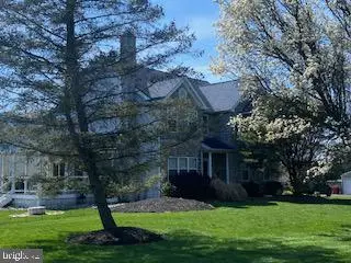 356 Robin Ln, Collegeville, PA 19426 - #3