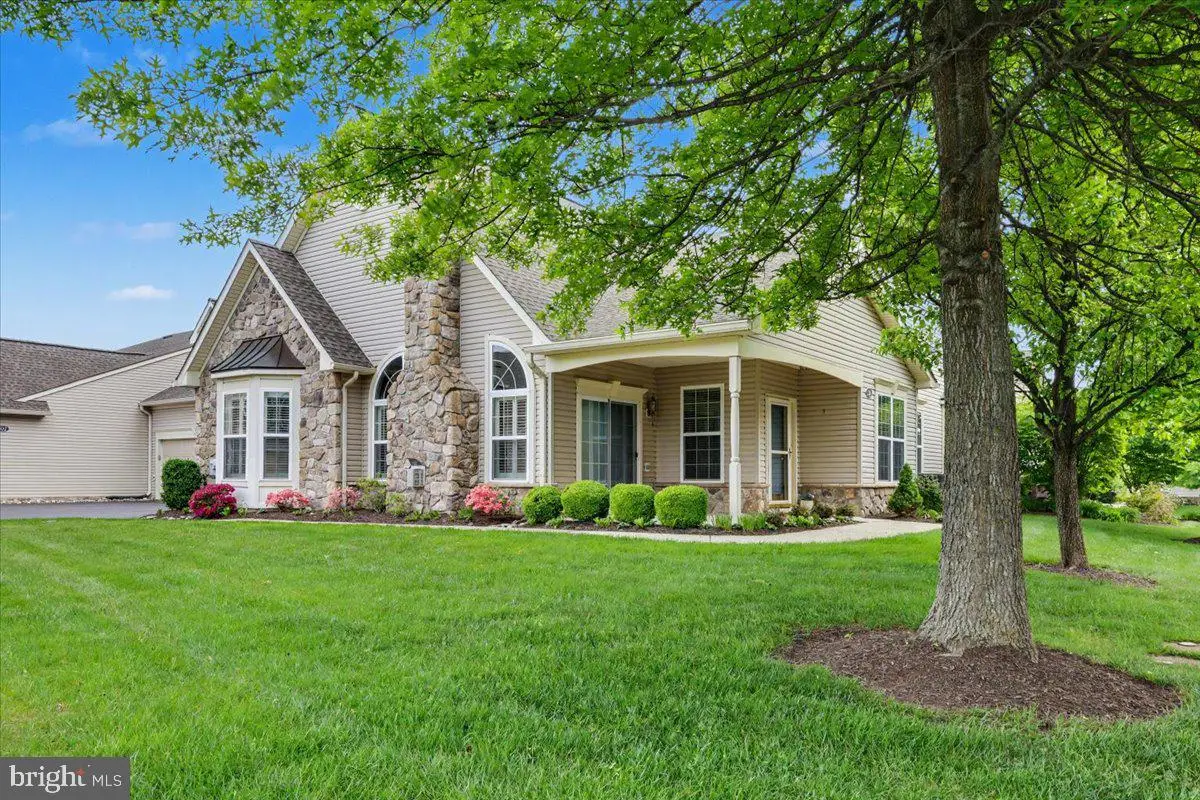 330 Pebble Beach Dr, Linfield, PA 19468 - #1