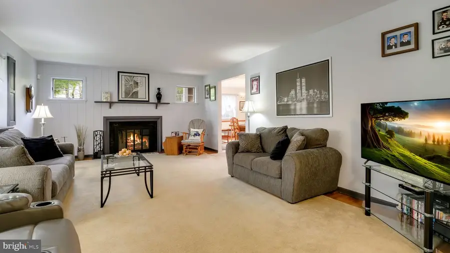 405 Toland Dr, Fort Washington, PA 19034 - #3
