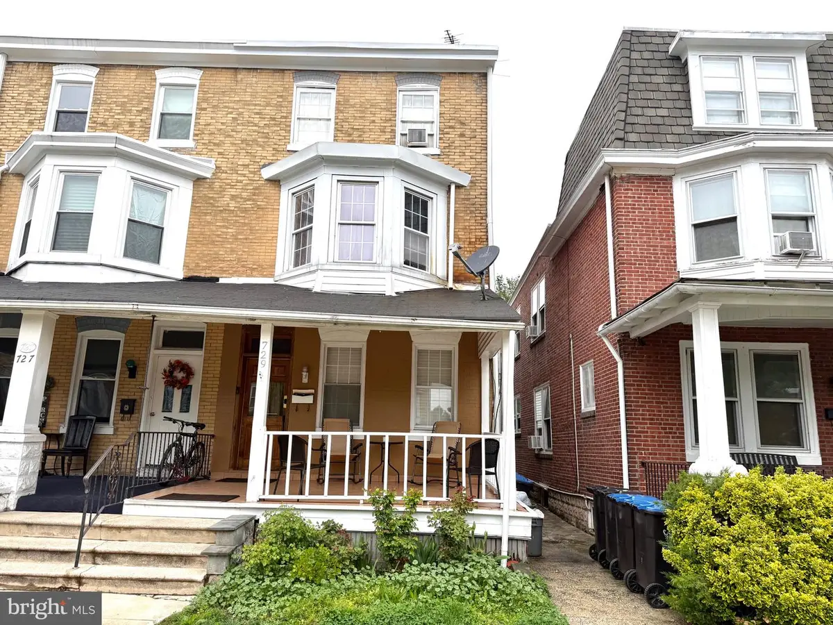 729 Haws Ave, Norristown, PA 19401 - #1