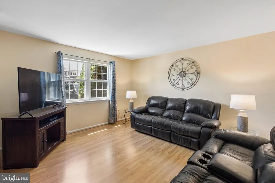 1006 N York Rd #24, Willow Grove, PA 19090 - #3