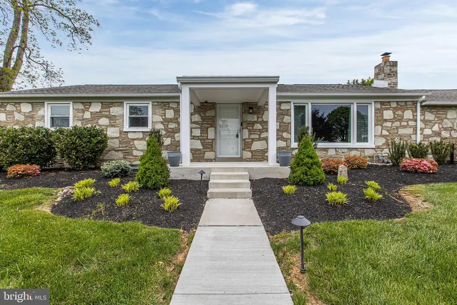 3936 Martin Rd, Huntingdon Valley, PA 19006 - #3
