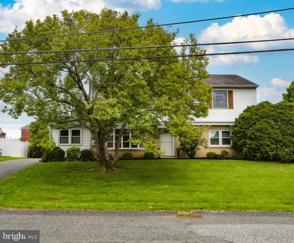 54 Douglas St, BOYERTOWN, PA 19512