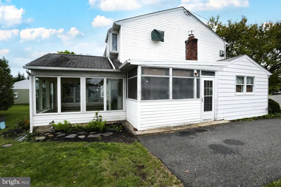 54 Douglas St, Boyertown, PA 19512 - #3