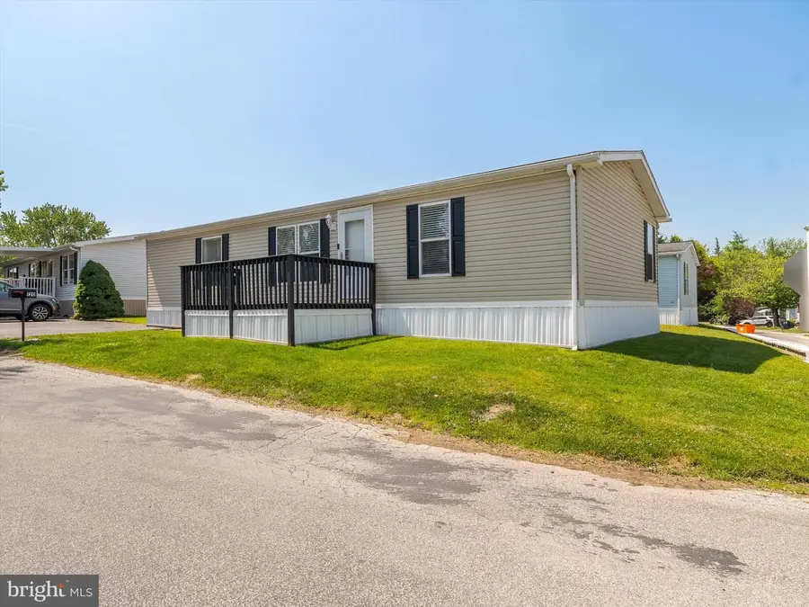 120 Bratton Dr, Norristown, PA 19403 - #2