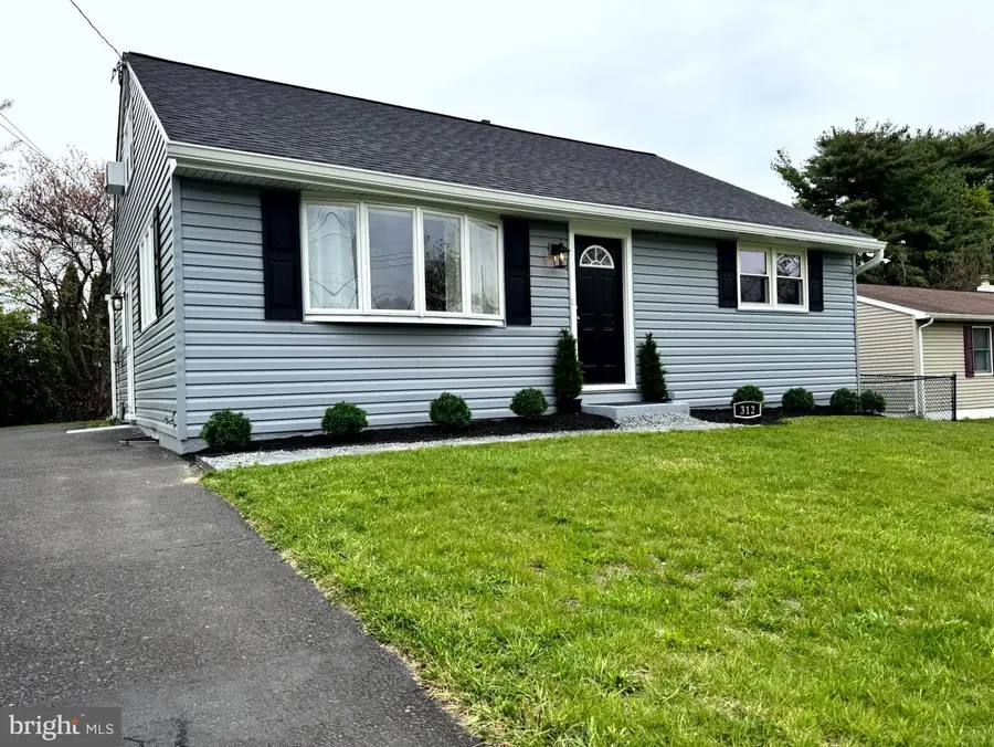 312 Summer Ave, Horsham, PA 19044 - #2