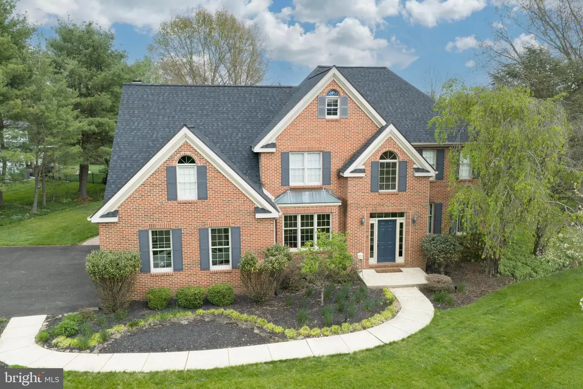 822 Hidden Forest Dr, Collegeville, PA 19426 - #1