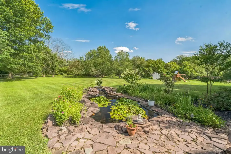 822 Hidden Forest Dr, Collegeville, PA 19426 - #2