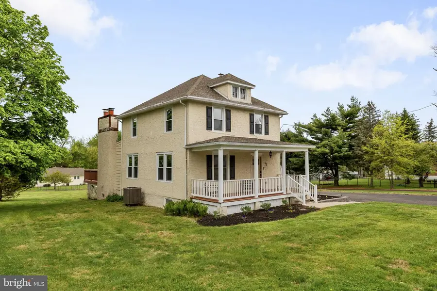 55 E Mount Kirk Ave, Eagleville, PA 19403 - #2