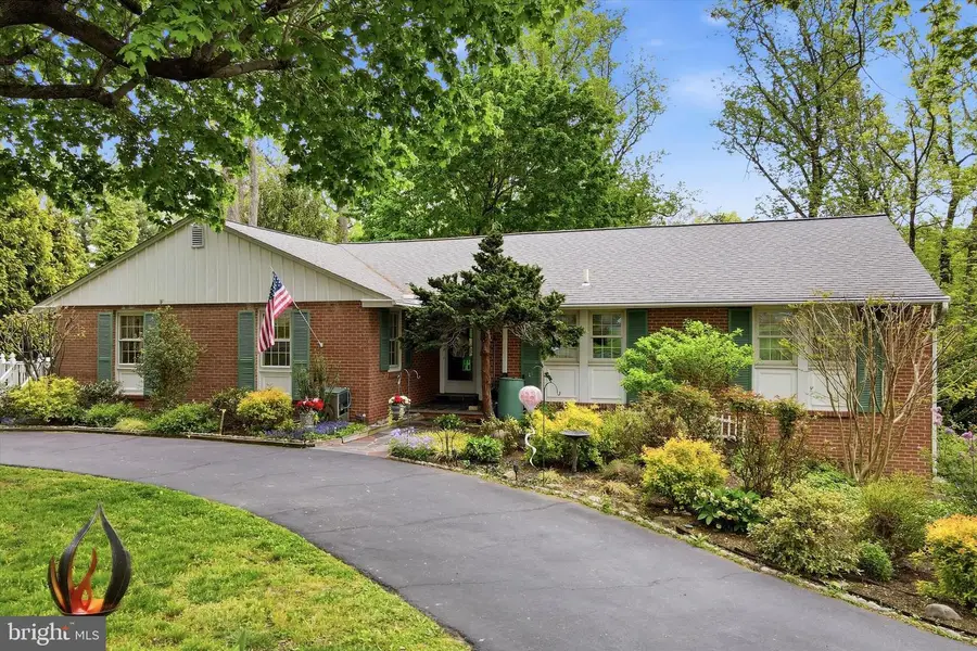 1811 Sharon Rd, Jenkintown, PA 19046 - #2