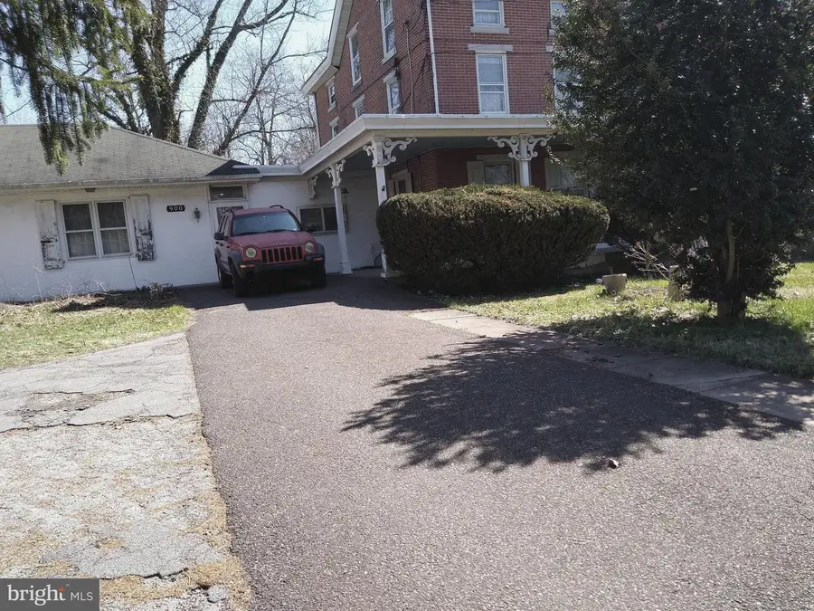 900 Homestead Ln, Ambler, PA 19002 - #2