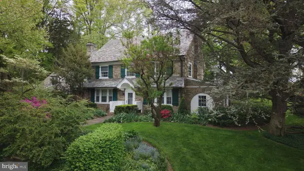 105 E Logan St, NORRISTOWN, PA 19401