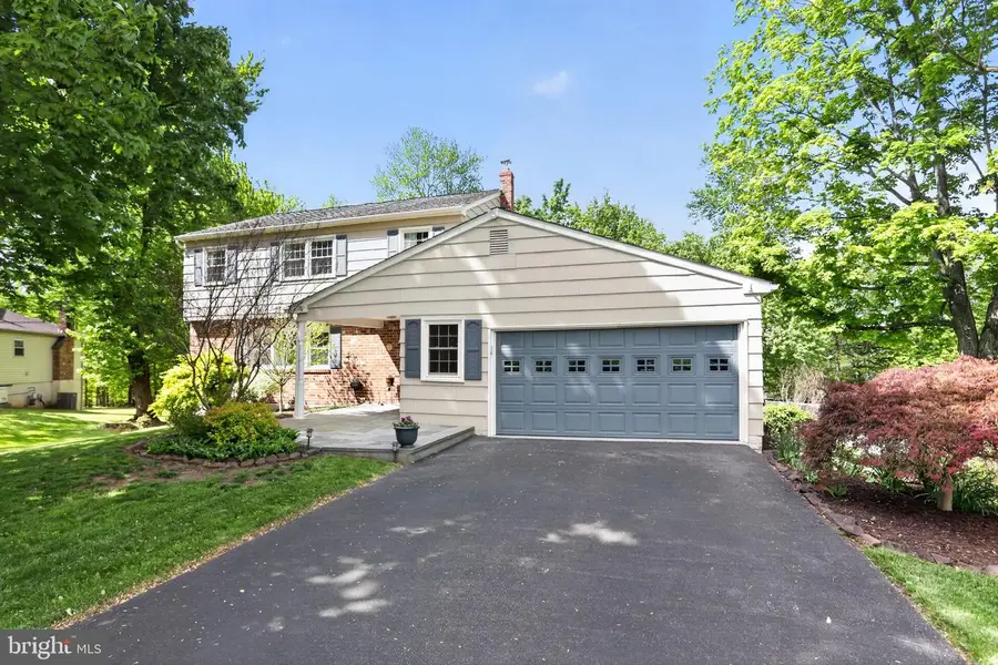 813 Mockingbird Ln, Norristown, PA 19403 - #2