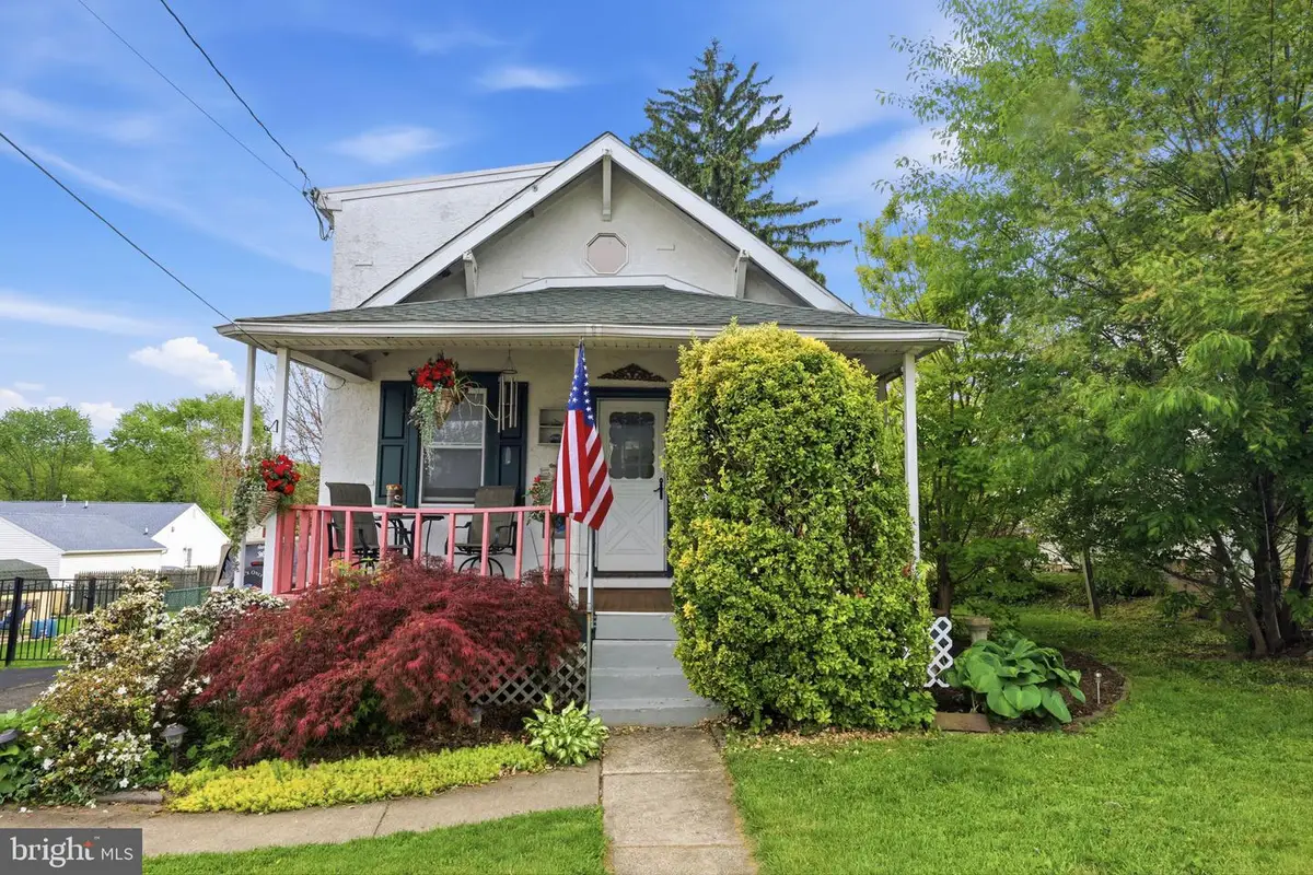 140 Warren St, Willow Grove, PA 19090 - #1