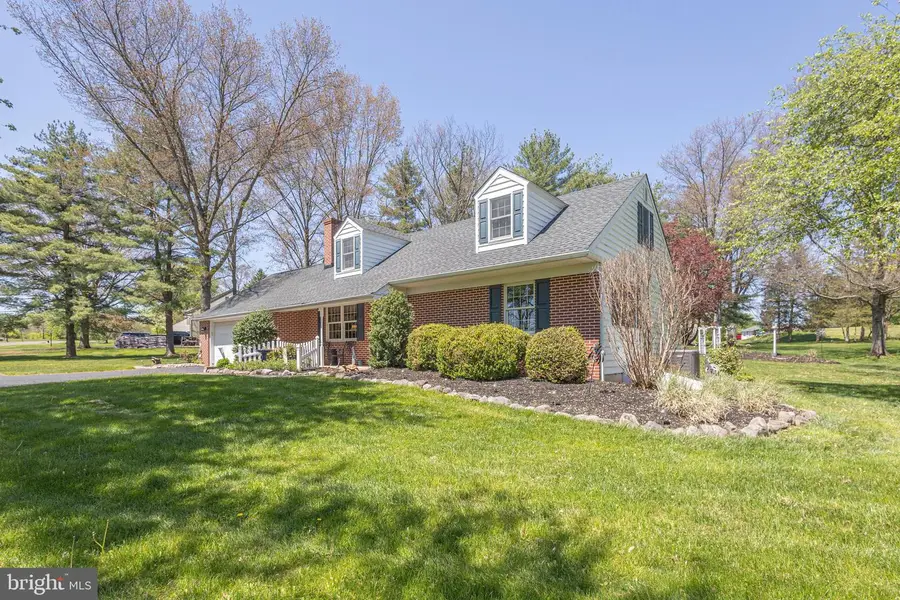 225 Parkview Ct, Harleysville, PA 19438 - #2