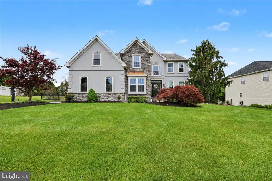 144 Fox Run Dr, Collegeville, PA 19426 - #3
