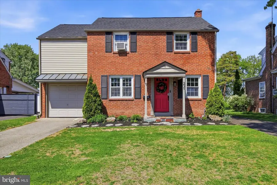 235 W King St, Pottstown, PA 19464 - #2